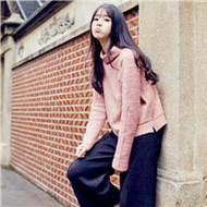 休闲穿搭的时尚微信女生唯美头像图片