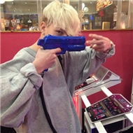 高冷的欧美女生原宿风微信头像图片