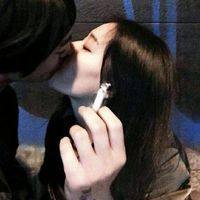 热恋中唯美幸福的情侣qq接吻头像图片