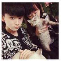 甜蜜蜜的微信情侣接吻头像图片