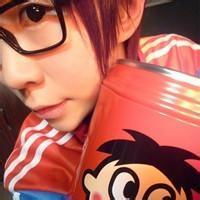 长相甜美的微信女生红色头像图片