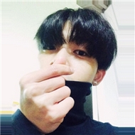 90后个性男生真人搞怪自拍qq头像图片