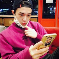 心力交瘁伤感的男生qq男生帅气头像