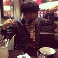 心力交瘁伤感的男生qq男生帅气头像