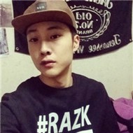 心力交瘁伤感的男生qq男生帅气头像