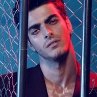 络腮胡子的欧美男生微信头像图片