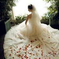 好看的唯美微信女生婚纱头像图片
