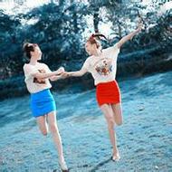 最新最热的qq姐妹带字头像图片