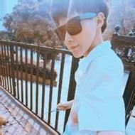 戴墨镜的潮流男生qq霸气微博头像图片