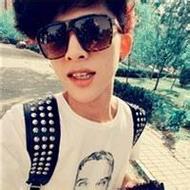 戴墨镜的潮流男生qq霸气微博头像图片