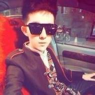 戴墨镜的潮流男生qq霸气微博头像图片