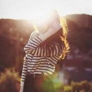 90后时尚潮流女生微信自拍头像大全