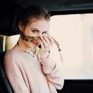 精选超拽霸气的qq欧美女生头像