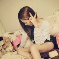 带帽子的伤感女生背影微信头像图片