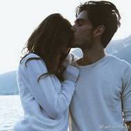 甜美幸福的欧美情侣qq接吻头像图片