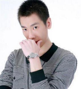 寸头发型长相帅气的男明星qq头像图片