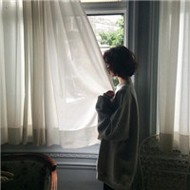 侧脸好看的小清新文艺女生贴吧头像