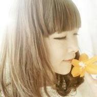 小清新可爱大眼短发女生qq头像图片