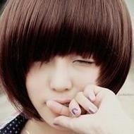 小清新可爱大眼短发女生qq头像图片