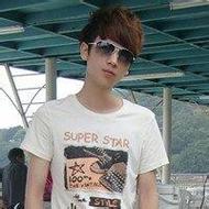 帅气的非主流男生带qq文字头像图片