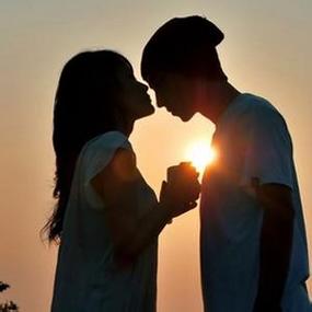 欧美非主流情侣qq唯美接吻头像图片