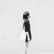 小清新伤感女生唯美黑白qq头像图片 