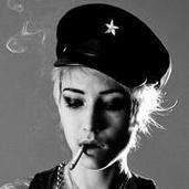 超拽抽烟的男生非主流qq空间头像图片