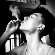 颓废伤感的男生qq黑白头像图片大全