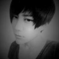 颓废伤感的男生qq黑白头像图片大全