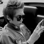 颓废伤感的男生qq黑白头像图片大全