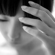 精选高冷微信女生灰色头像图片