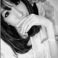 精选高冷微信女生灰色头像图片