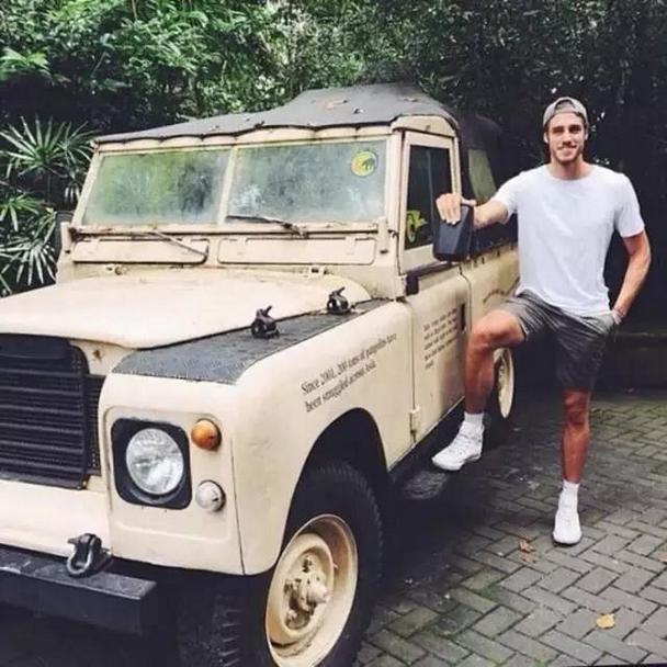 俊美帅气的欧美男生qq贴吧头像图片