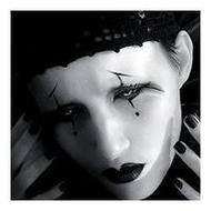 伤感流泪戴帽子的qq小丑头像图片