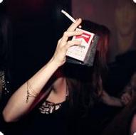 靓丽的欧美美女时尚潮流微信头像图片