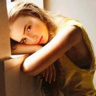 欧美冷艳气质女生微信头像图片大全