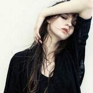 欧美高冷气质qq女生红唇头像图片