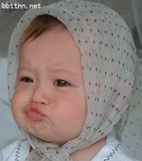 嘟嘴卖萌可爱的小孩自拍qq头像图片